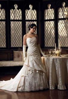 Mon Cheri Bridals 