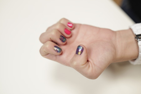 Close-up of the glitter gradient design.