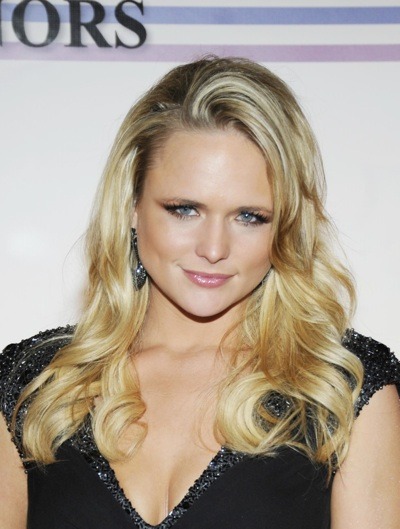 Miranda Lambert with smokey eye