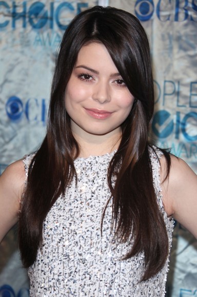 Miranda Cosgrave's sleek, brunette hairstyle