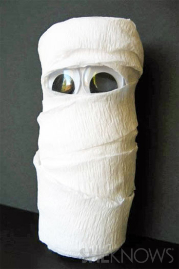 Mummy treat container