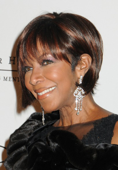 Natalie coles chic bob hairstyle Natalie Cole wears her short hair in a 