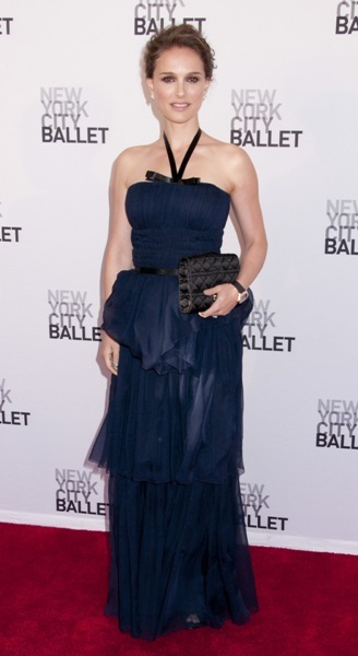 Natalie Portman tiered dress