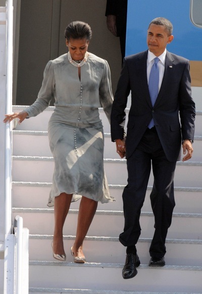 Michelle Obama wearing perls