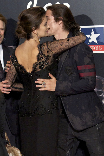 Penelope Cruz's low bun