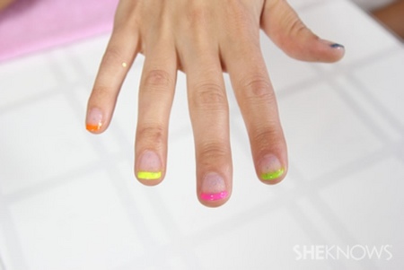Neon Manicure