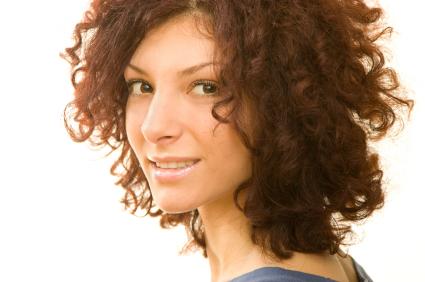Quick Easy Hairstyles on Medium Curly Bob   Quick   Easy Hairstyles