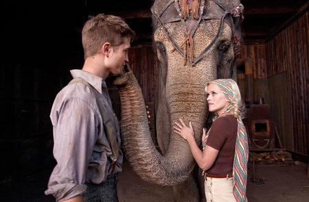 Robert Pattinson bonding with Reese Witherspoon