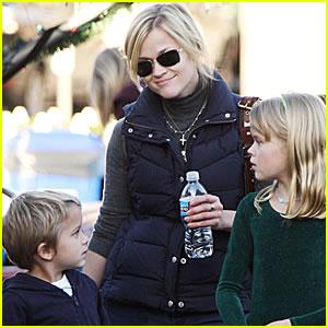 Reese Witherspoon with Ava and Deacon