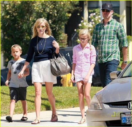 Reese Witherspoon family