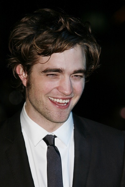 Robert Pattinson leaves GMTV studio