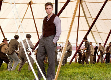 Robert Pattinson on the set of Water for Elephants