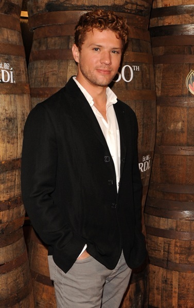 Ryan Phillippe and his playful curls!