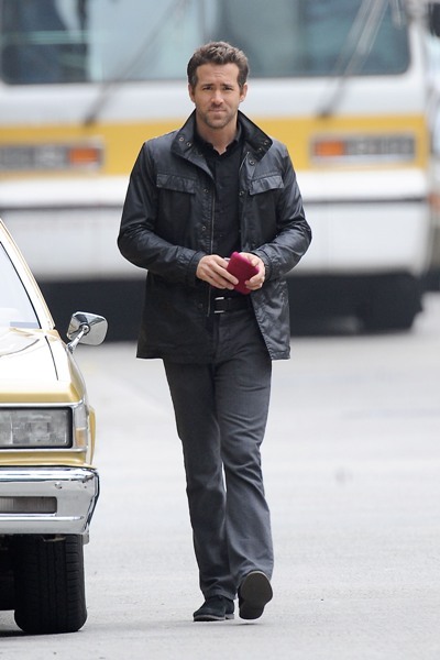 Ryan Reynolds on set