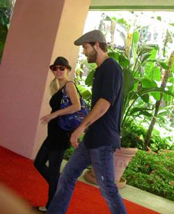 Scarlett Johansson and Ryan Reynolds
