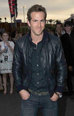 Ryan Reynolds at the "Xmen Origins: Wolverine" Premiere in Arizona