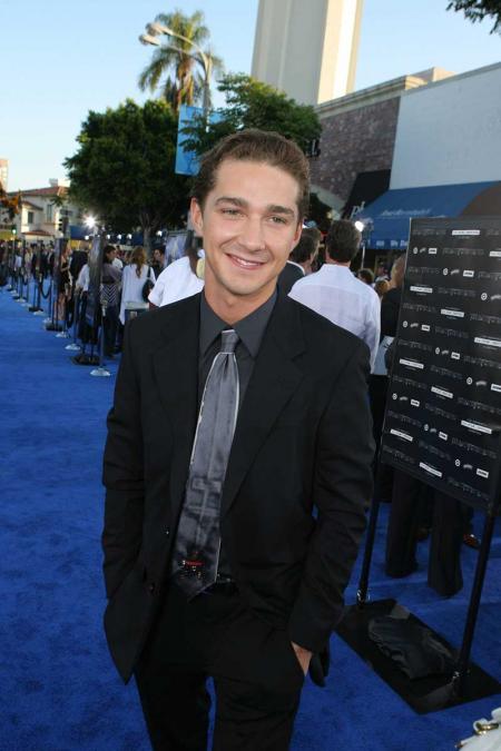 Shia LaBeouf blue carpet