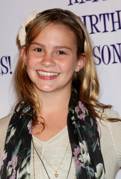 Taylar Hender