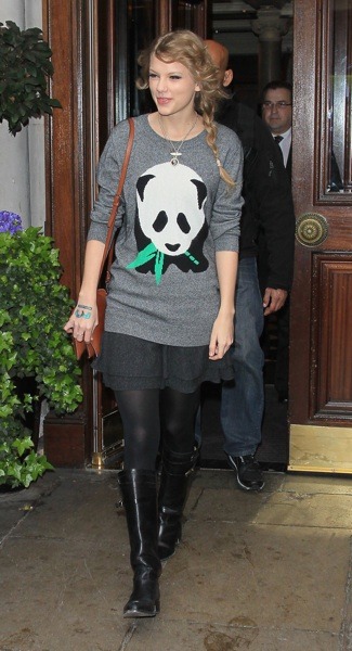 Taylor Swift in biker boots