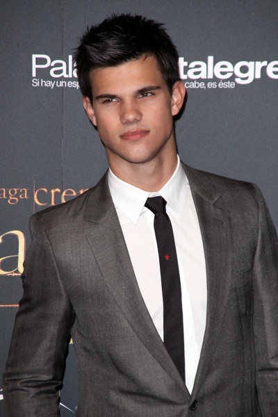 Taylor Lautner New Moon fan party