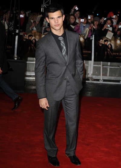 Taylor Lautner UK fan party for New Moon