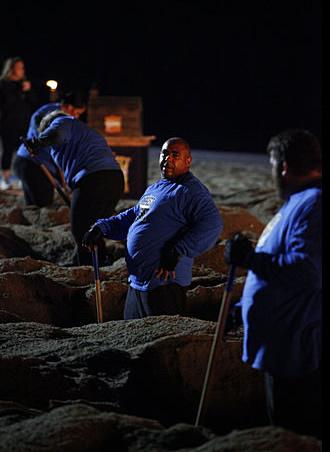Toughest Biggest Loser Workouts Season 8 Contestants Digging