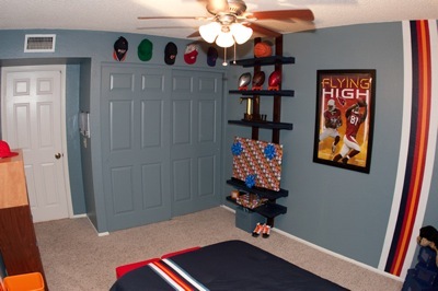 Trey's room after view 4