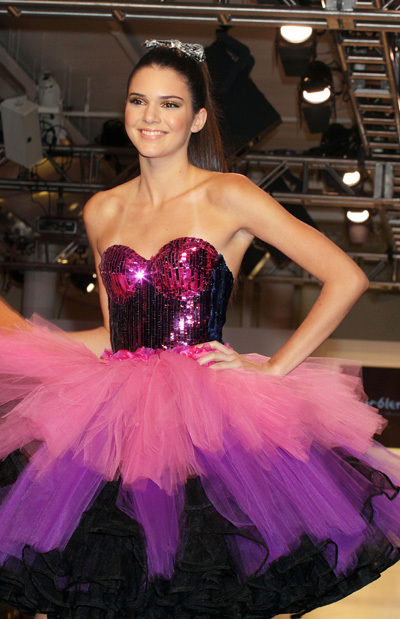 Dress up