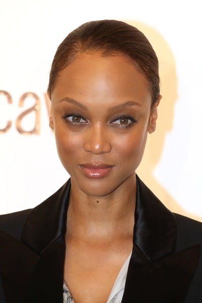 Tyra Banks's slick hairstyle