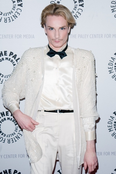 Scarlett: Table cloth white