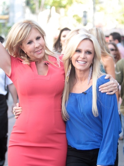 Housewives' grouping it up