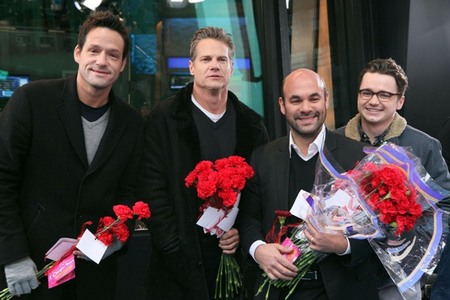 Real gentlemen give flowers