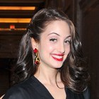 Alexa Ray Joel’s glamorous, wavy hairstyle
