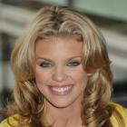 AnnaLynne McCord long layered curls