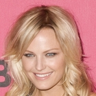 Malin Akerman’s messy, blonde hairstyle