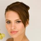 Easy Updo - Classic High Bun with Side Part