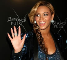 Beyonce’s stage style turned mommy fashion