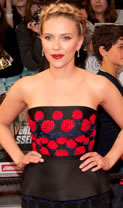 Secrets from Scarlett’s stylist &raquo;