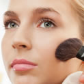 How to accent your cheekbones