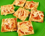 Pizza Crackers