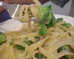 Low-Fat Fettuccine Alfredo
