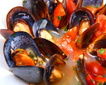 Steamed Mussels in Curry Marinara Sauce
