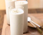 Almond Cookies and Cream Shake