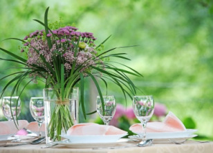 Set the theme with festive décor