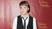 Justin Bieber Appears on Ellen and Makes a BIG Announcement