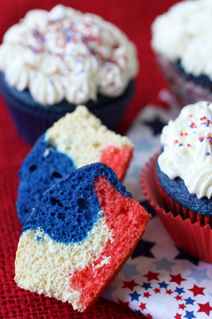 Fourth of July red, white and blue cupcakes recipe