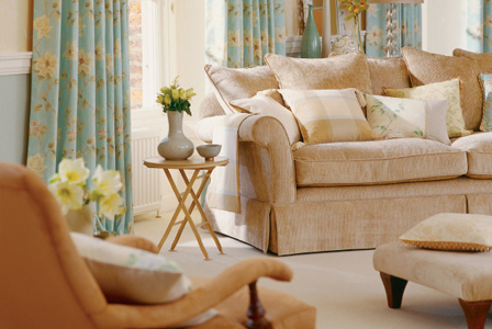 How To Match Your Curtains And Carpet, Should Curtains Match Rug Or Couch