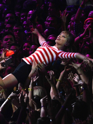 Taylor Swift at the 2012 MTV VMAs