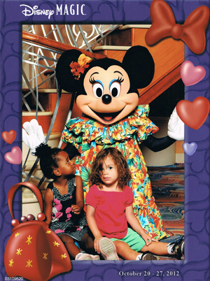 Ellis girls with Minnie