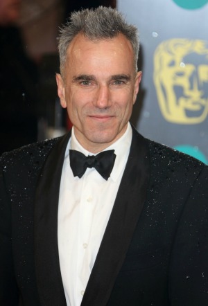 Daniel Day-Lewis breaks record with third acting Oscar